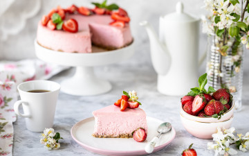 Картинка еда торты ягоды чай клубника чашка торт чизкейк