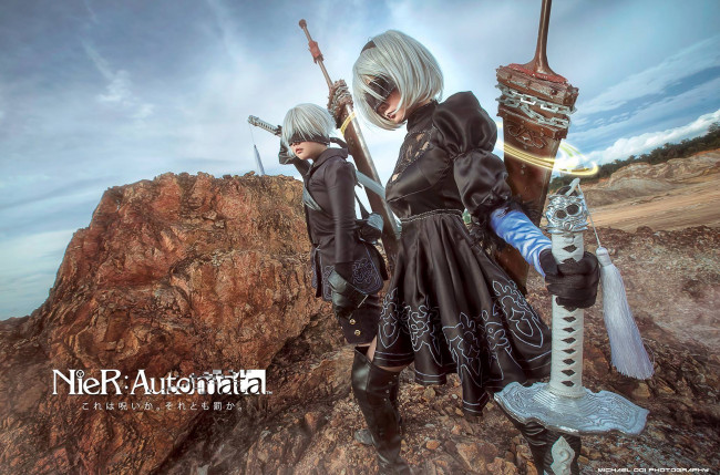 Обои картинки фото разное, маски,  карнавальные костюмы, 2в, андроиды, девушка, оружие, парень, скалы