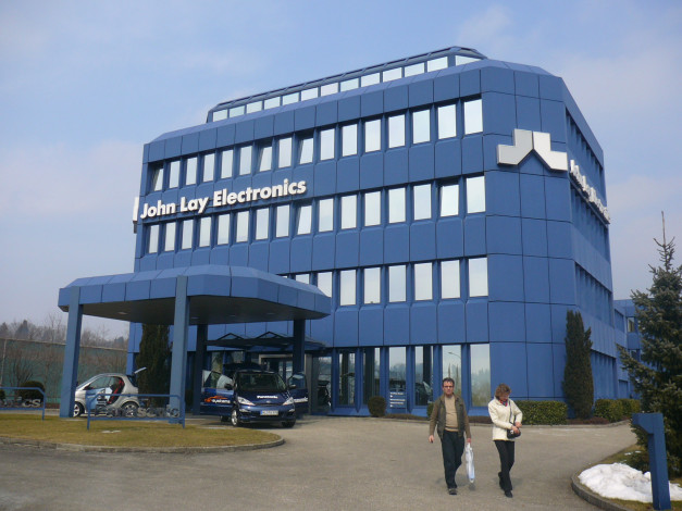 Обои картинки фото panasonic, города, здания, дома