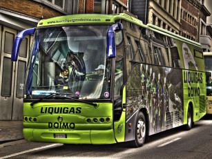 Картинка автомобили автобусы