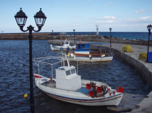 Картинка корабли порты причалы фонари мол