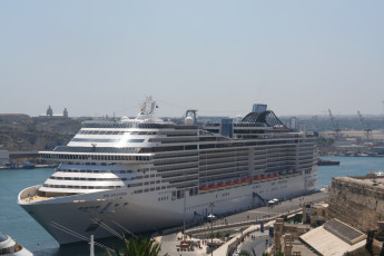 Картинка корабли порты причалы лайнер