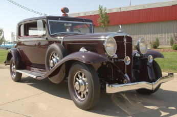 Картинка автомобили studebaker 1932 model 91 president st  regis brougham