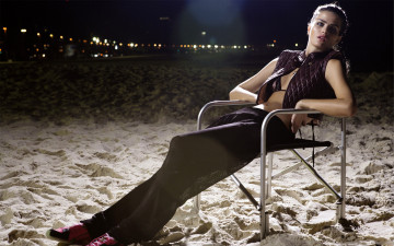 Картинка Isabeli+Fontana девушки   брюки жилет