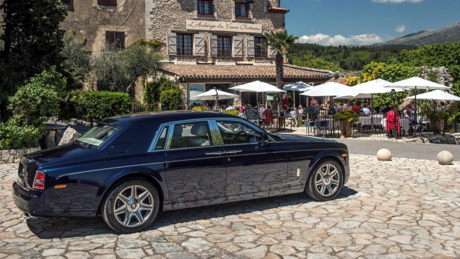 Обои картинки фото rolls, royce, phantom, автомобили, великобритания, класс-люкс, rolls-royce, motor, cars, ltd