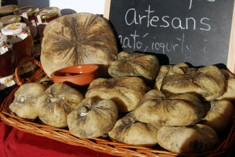 Картинка la+tossa+farcell еда сырные+изделия сыр