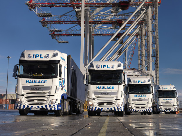 Обои картинки фото автомобили, daf, cab, space, super, ftg, uk-spec, 6x2, xf, 460