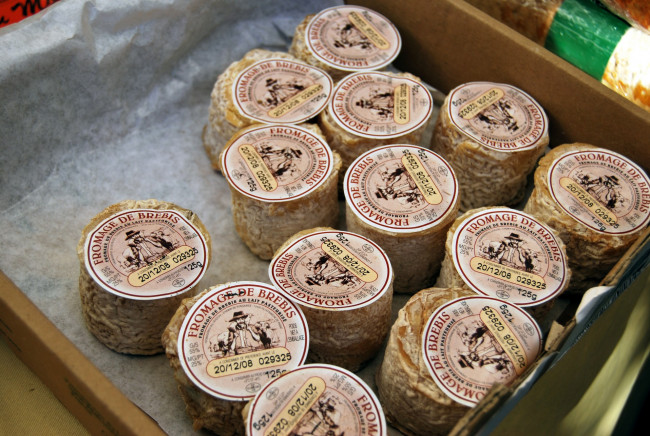 Обои картинки фото fromage de brebis, еда, сырные изделия, сыр