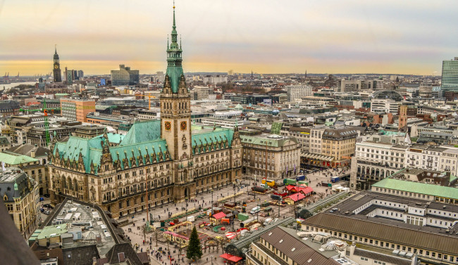 Обои картинки фото hamburg, города, гамбург , германия, башни, панорама