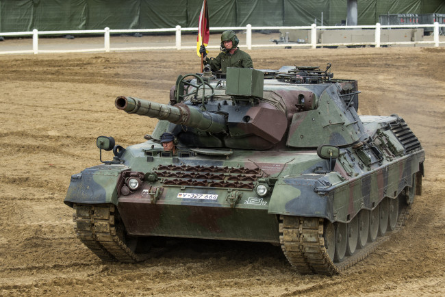 Обои картинки фото техника, военная техника, бронетехника