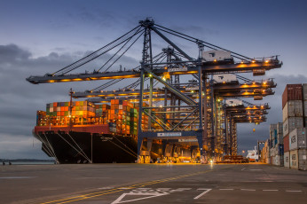 Картинка корабли грузовые+суда контейнеровоз