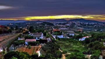 Картинка города -+панорамы огни дома горы