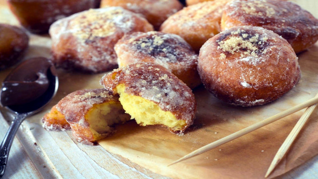 Обои картинки фото еда, хлеб,  выпечка, пончики