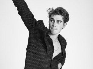 Картинка мужчины kj+apa kj apa