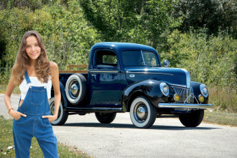Картинка автомобили -авто+с+девушками katya clover 1941 ford deluxe truck