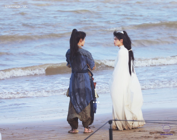 Обои картинки фото разное, знаменитости, актеры, костюмы, море