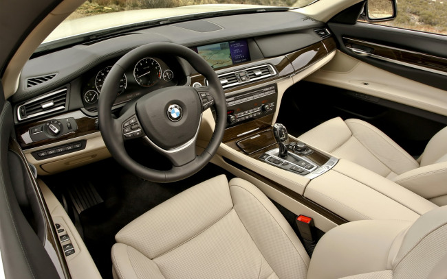 Обои картинки фото bmw, 750li, 2011, автомобили, спидометры, торпедо