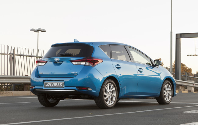 Обои картинки фото автомобили, toyota, za-spec, auris, синий, 2015г