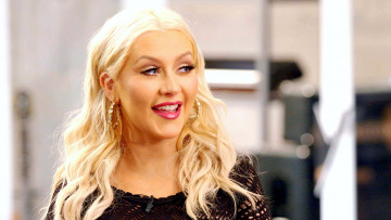 Картинка музыка christina+aguilera серьги улыбка блондинка певица кристина агилера