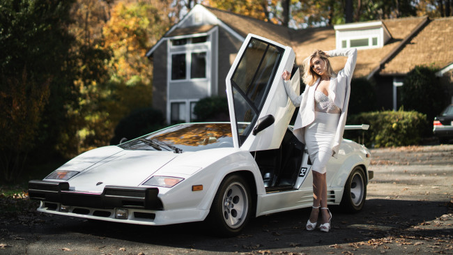 Обои картинки фото автомобили, -авто с девушками, lamborghini, countach