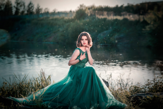 Обои картинки фото девушка в зелёном белье, девушки, - брюнетки,  шатенки, девушка, красивая, супер, секси, няша, нежная, классная, модница, лапочка, мадам