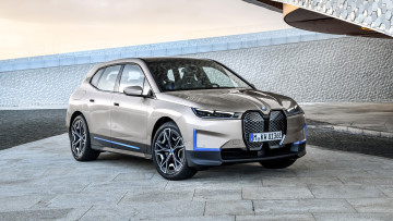 Картинка bmw+ix+sport+suv автомобили bmw серебристый площадка