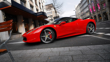 Картинка ferrari+458+italia автомобили ferrari красный город дома улица
