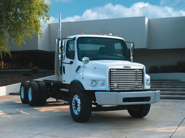 Обои картинки фото автомобили, freightliner
