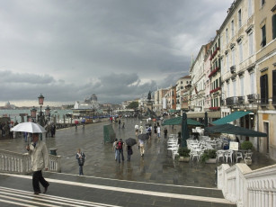 Картинка города улицы площади набережные