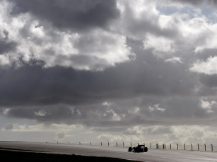 Картинка f1 tests 2009 спорт формула