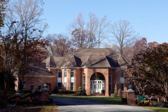 Картинка города здания дома