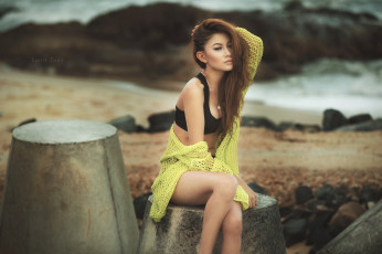 Картинка девушки rainy+duong накидка