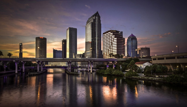 Обои картинки фото tampa sunset, города, - панорамы, мост, река, небоскребы