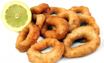 Картинка еда рыбные+блюда +с+морепродуктами кальмар лайм кольца