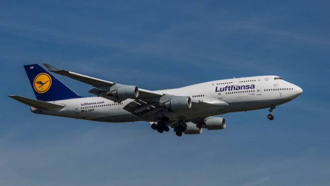 Обои картинки фото авиация, пассажирские самолёты, авиалайнер