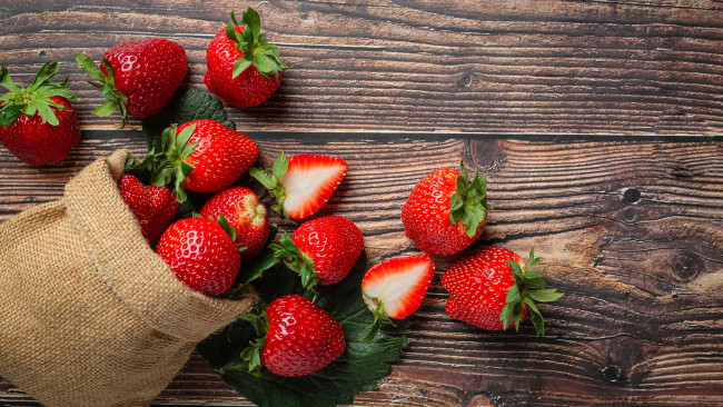 Обои картинки фото еда, клубника,  земляника
