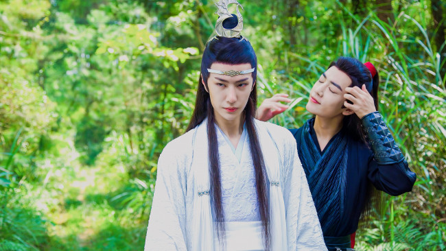 Обои картинки фото разное, знаменитости, ван, ибо, сяо, чжань, костюмы, съемки