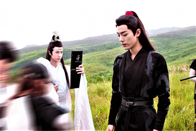 Обои картинки фото разное, знаменитости, ван, ибо, сяо, чжань, костюмы, люди, съемки