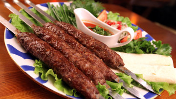 Картинка еда шашлык +барбекю шампуры соус мясо