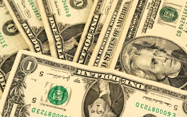 Обои картинки фото разное, золото,  купюры,  монеты, доллары, купюры, деньги, валюта