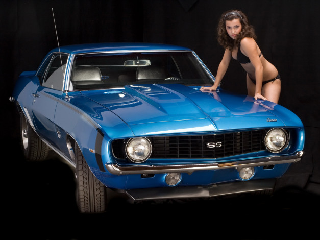 Обои картинки фото автомобили, авто, девушками