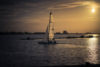 Картинка корабли Яхты парус солнце
