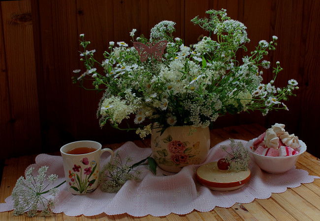 Обои картинки фото еда, натюрморт, цветы, полевые, сладости, букет