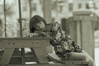 Картинка календари компьютерный+дизайн 2019 стол азиатка calendar женщина взгляд девушка модель