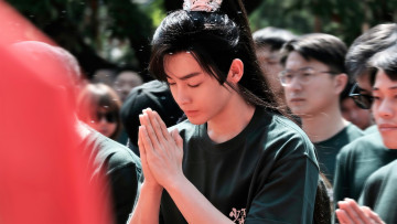 Картинка разное знаменитости neo hou актеры стафф молитва