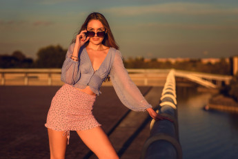 Картинка сексуальная+девушка девушки -+брюнетки +шатенки девушка женщина шатенка темноволосая сексуальная модель звезда позирует попа грудь ножки разная обувь верхняя стильная одежда нижнее эротическое бельё трусы лифчик колготки чулки аксессуары макияж и множество элементов на фотографии