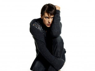 Картинка Milla+Jovovich девушки   актриса модель кофта взгляд