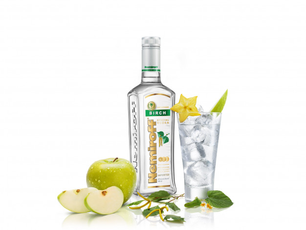 Обои картинки фото бренды, nemiroff, стакан, лед, береза, карамболь, водка