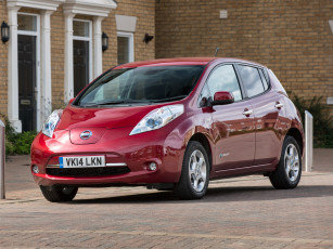 Картинка автомобили nissan datsun leaf uk-spec 2013г красный