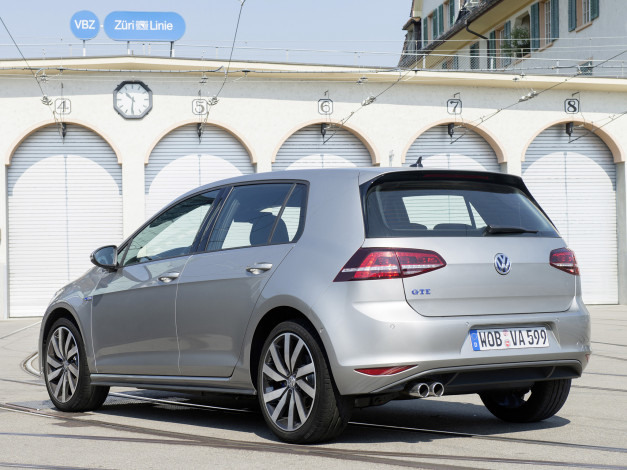 Обои картинки фото автомобили, volkswagen, 5-door, светлый, 2014г, gte, typ, 5g, golf